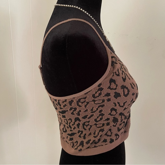 Cheetah print crop top - Picture 3 of 4